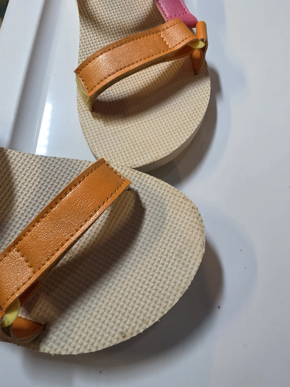 Teva Strappy Sandals Big Kids Size 3
